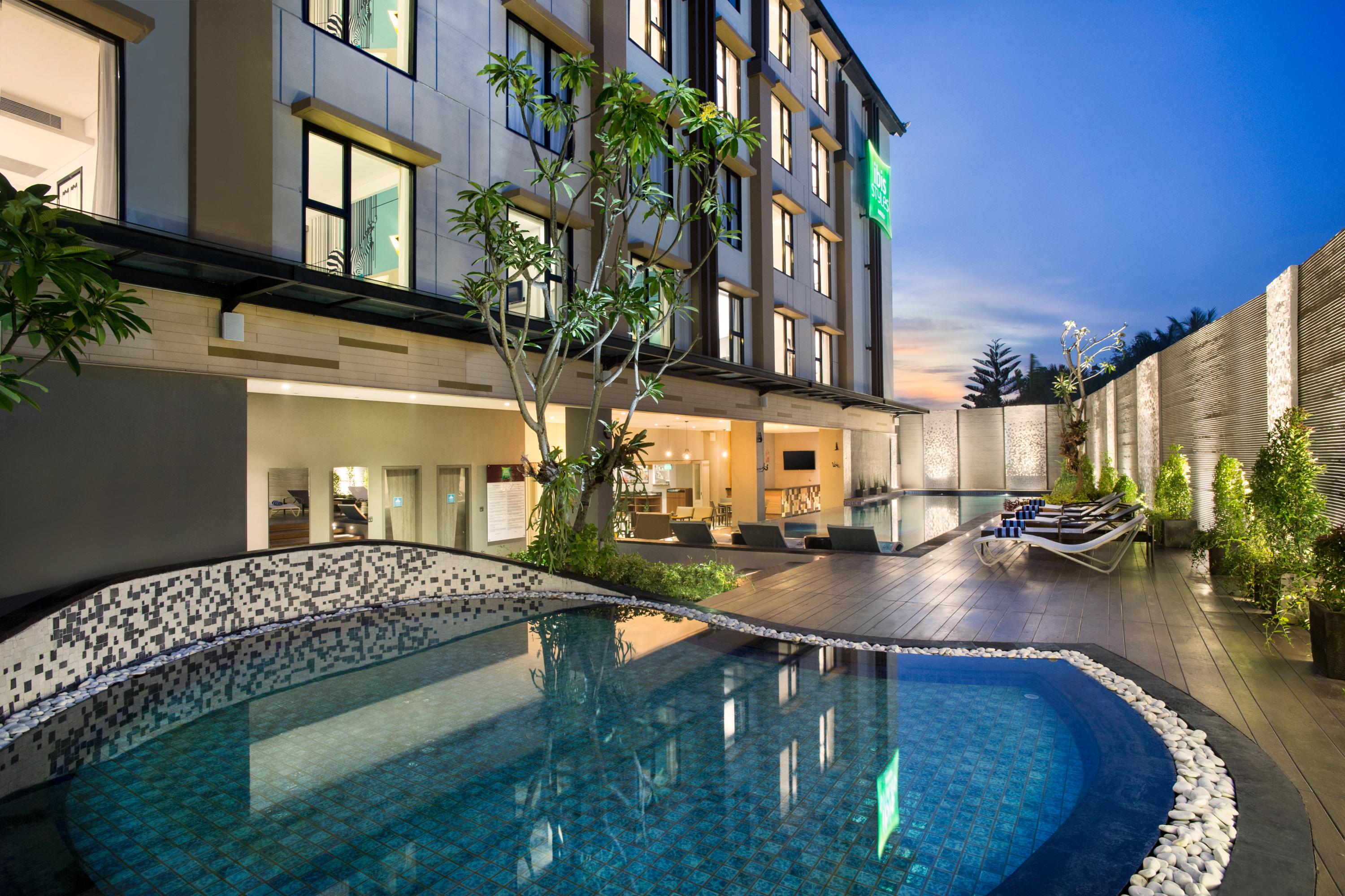 Kamaniiya Petitenget Seminyak Екстериор снимка